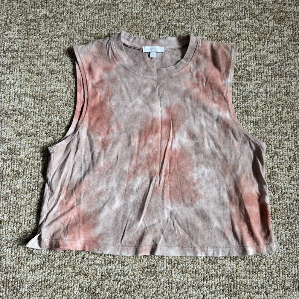 Beyond Yoga Brown and Cream Tie-Dye Crop Top